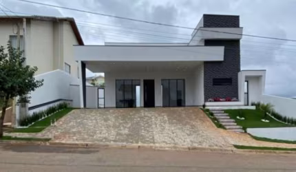 Casa em condomínio fechado com 3 quartos à venda na Rua Macaco Aranha, sn, Condomínio Residencial Shamballa III, Atibaia por R$ 1.400.000