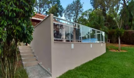 Casa térrea no Condomínio Palavra da Vida em Atibaia.