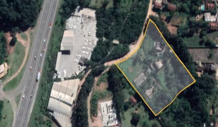 Atibaia SP Área Industrial 12.000 m² a 400 metros da Fernão Dias. Bairro do Portão Atibaia SP  A melhor localização da Rodovia Fernão Dias Área do terreno: 12.000 m²