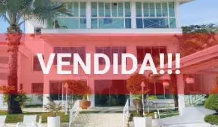 Casa com 3 dormitórios em Atibaia bairro nobre , sendo 3 suítes todos com armário embutido, closet, ar condicionado, aquecimento solar