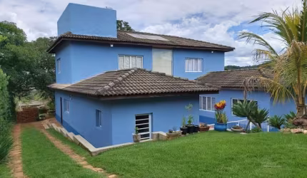 Casa no Condomínio Vila Dom Pedro em Atibaia SP