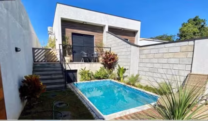 Casa com 3 quartos à venda na Rua do Bálsamo, 60, Jardim dos Pinheiros, Atibaia por R$ 860.000