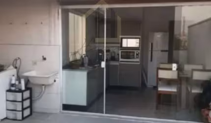 Cobertura à venda com 80 metros 2 dormitórios. Condomínio Roma II. Parque Erasmo Assunção. Santo André.