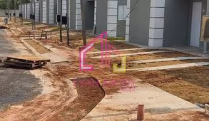 Casa á venda,  Jardim Imperial, Cuiabá MT, 128 m2 de terreno, Condomínio Athenas- Vila Grega, 2 vag