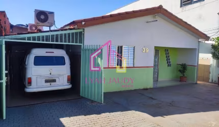 Casa à venda, Bosque da Saúde, Cuiabá- MT, 2/4, Escritório, Armários Planejados, ENERGIA SOLAR, 2 V