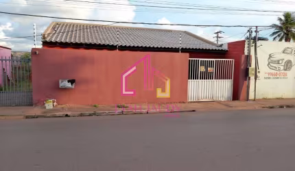 Casa  à venda, Nova Conquista, Cuiabá- MT. 180 m², 3 Quartos, sendo 1 suíte, 2 vagas, ampla e areja