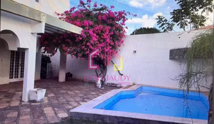 Casa à venda, Jardim Shangrilá, Cuiabá, MT, 3 suítes + 2/4, 6 banheiros, 5 vagas, 401.50 m2 área út