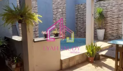 Casa á Venda, CPA 4, Cuiabá-MT, Ótima localização, 3 quartos, 2 Vagas, PIscina e um valor imperdíve