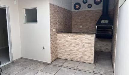 Casa térrea à venda no Jardim Maria Elvira, em Sorocaba -SP.