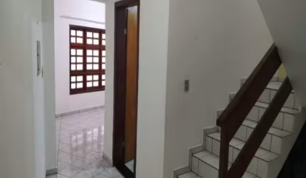 Sobrado à venda no Jd. Califórnia, em Sorocaba- SP