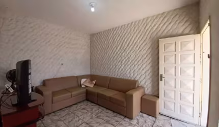 Casa à venda no Jardim Simus, em Sorocaba-SP