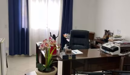 Prédio comercial à venda no Centro, em Votorantim-SP.