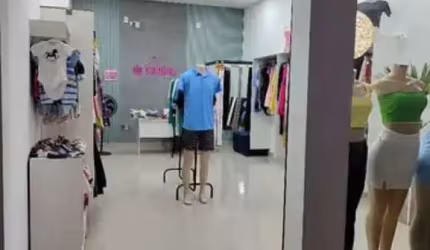 Salão comercial para alugar no Wanel Ville, em Sorocaba-SP