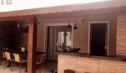 Casa com salão comercial à Venda Jardim Piratininga, Sorocaba- SP