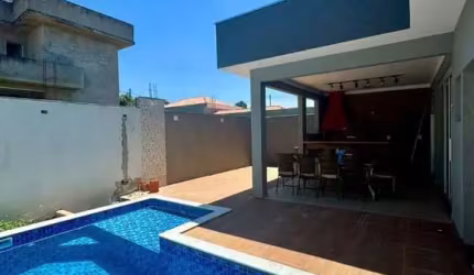 Casa térrea à venda no Condomínio Campos do Conde, em Sorocaba-SP.