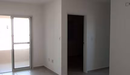Apartamento à venda no Residencial Azaleia, em Sorocaba-SP.