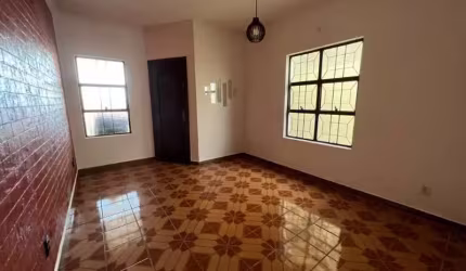 Sobrado à venda no Jardim das Flores, em Sorocaba-SP.