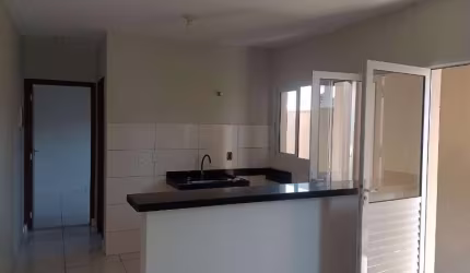 Casa térrea à venda no Condomínio Residencial Savóia, em Sorocaba-SP.