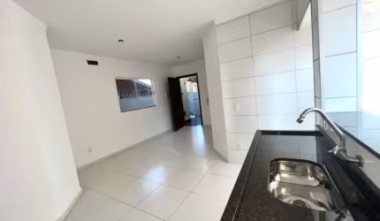 Apartamento térreo à venda no Edifício São Judas Tadeu, em Sorocaba-SP.