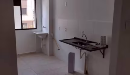 Apartamento térreo à venda no Lar Londres, Votorantim- SP.