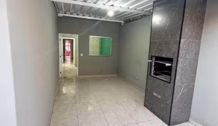 Casa térrea à venda no Jardim Bonsucesso, em Sorocaba-SP.