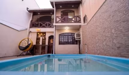 Sobrado à venda no Jardim Residencial Villa Amato, em Sorocaba-SP.
