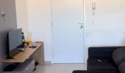Apartamento à venda no Condomínio Residencial Helena, em Sorocaba-SP.