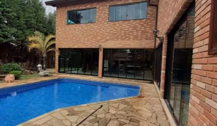 Sobrado à venda no Condomínio Lago Azul Golfe Clube, Araçoiaba da Serra- SP