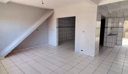 Sobrado para locação no Jardim Maria Antônia Prado, em Sorocaba-SP.