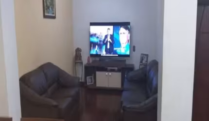 Sobrado à venda na Vila Assis, em Sorocaba-SP