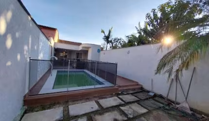 Casa com 2 dormitórios à venda por R$ 360.000,00 - Pedra de Guaratiba - Rio de Janeiro/RJ