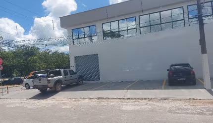 Cabo alugo Loja comercial 210m2.