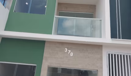 VENDO EXCELENTE APARTAMENTOS COM 2QTS SENDO UM SUÍTE .