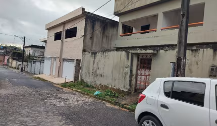 Cabo-PE. Vendo casa térreo e primeiro andar.