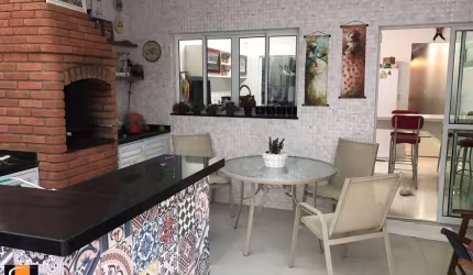 Lindo Sobrado  3 suítes com Piscina - 268m² - Mooca