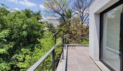 Casa Nova a venda em umas das Localizações mais desejadas  da região dos Jardins.