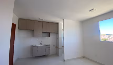 Apto no Campo di Fortini - Novo Horizonte- R$1.500,00