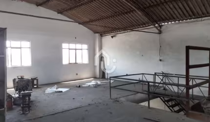 Barracão / Galpão / Depósito com 2 salas à venda na Rua Lutécia, Realengo, Rio de Janeiro, 568 m2 por R$ 540.000