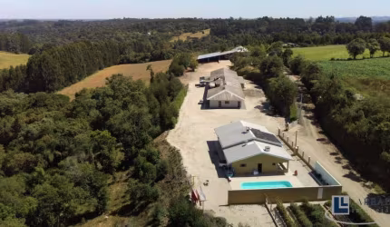 Frigorifico para venda na região de Palmeira-PR, área total 5 hectares, estrutura completa do frigorifico mais casa sede alto padrão