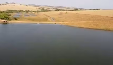 Fazenda para venda na região de Goiania-GO com 2.000 hectares, sendo 1.000 hectares em lavoura, restante pastagem formada, benfeitorias