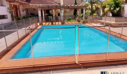 Linda mansão altíssimo padrão para venda em São Joaquim da Barra-SP, excelente localização, 5 dormitorios, completa em mais de 550 m2 de área construí