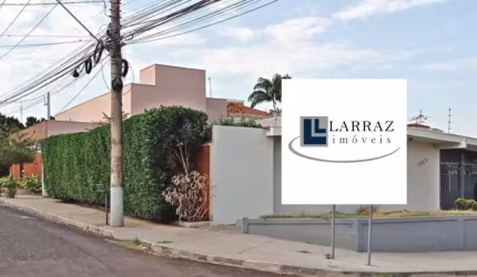 Ótima casa comercial para venda no Alto da Boa Vista, de esquina, 10 ambientes, área construída 208 m2 em um terreno de 367 m2
