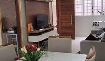 Otima casa para venda no Emir Garcia ao lado do Alto do Ipiranga, 2 dormitorios sendo 1 suite, varanda gourmet, quintal em 150 m2 de área total