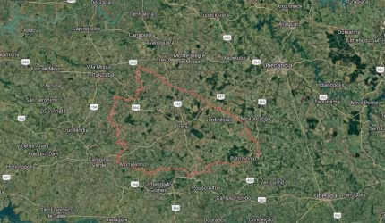 Fazenda para venda na região de Campina Verde-MG com 660 hectares sendo 470 hectares em soja, beira do rio, benfeitorias