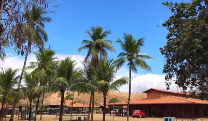 Lindo Hotel Fazenda para venda na região de Governador Valadares-MG com 4,29 hectares de área total, infraestrutura de lazer completa