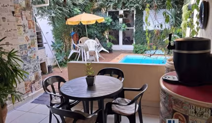 Casa para venda no Santa Cruz, na Rua Humaita, 2 dormitorios com suíte, varanda gourmet e piscina em 179 m2 total