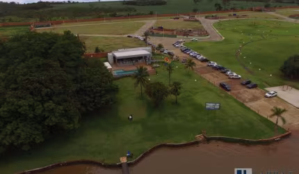 Terreno para venda em condomínio alto padrão em Rifaina-SP, Cond Balneario Vila Bela, área 400 m2, lazer no condomínio, asfalto até a porta