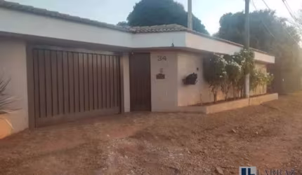 Chácara para venda em Ribeirão Preto na Zona Leste, no Jd. Vilico Cantarelli, são duas casas em 1.400 m2 de área total