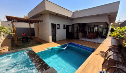 Linda casa para venda na Ribeirania, otima localização, 3 suites sendo 1 master,  varanda gourmet e piscina, 174 m2 construidos em um terreno de 360 m