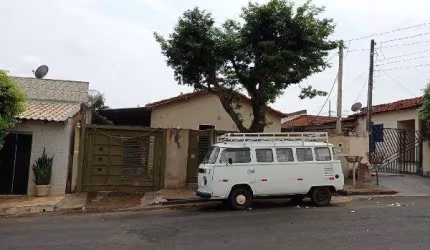 Oportunidade. Casa para para venda em Taiaçu-SP no Centro, 2 dormitorios, 81 m2 construidos em um terreno de 242 m2